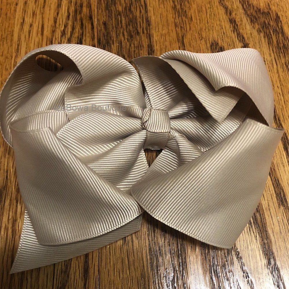 Taupe 6" Boutique Bow   -kids-  (2)  4B2572  Handmade NWT Boutique